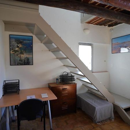 Maison De Village Provencal Ventabren Extérieur photo